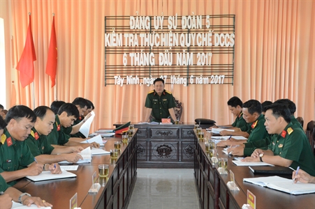 Đảng ủy Sư đoàn 5: Kiểm tra thực hiện Quy chế dân chủ ở cơ sở của Trung đoàn 4