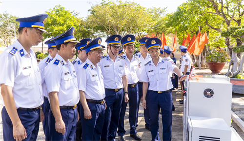 Bộ Tư lệnh Vùng Cảnh sát biển 3 ra quân huấn luyện năm 2025 và phát động thi đua "Thần tốc - Quyết thắng"